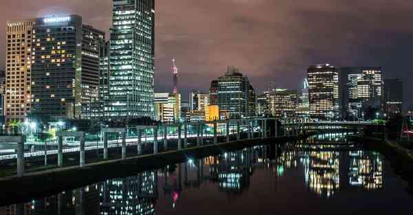 大数据包含设备数据的行业文章