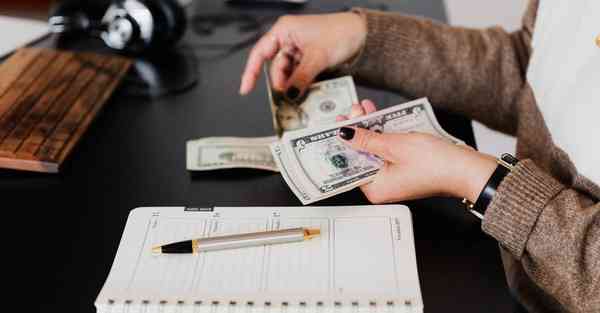 大数据包含设备数据的行业文章