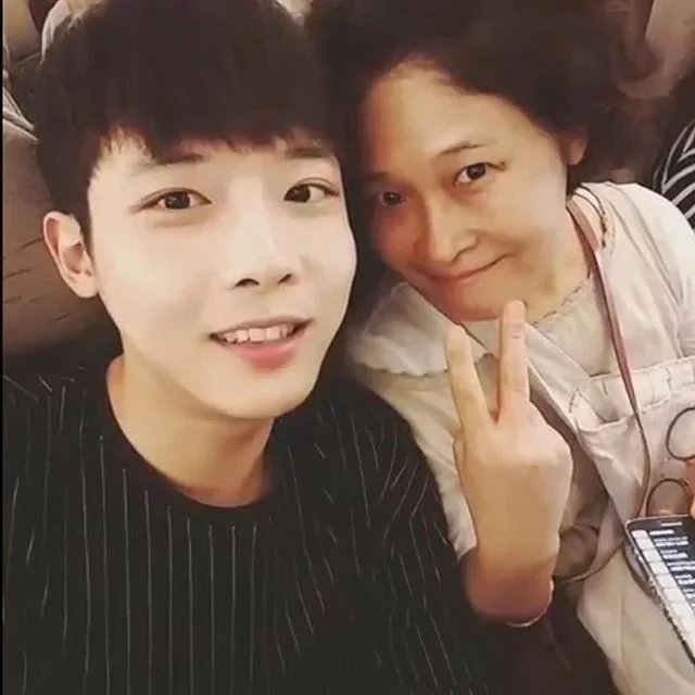 荀力福德