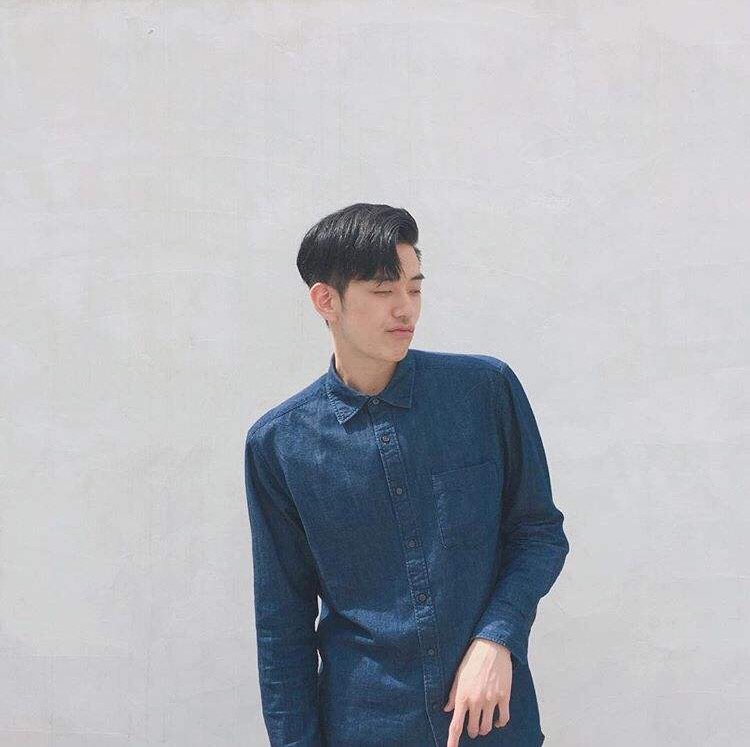 莫骅英诚